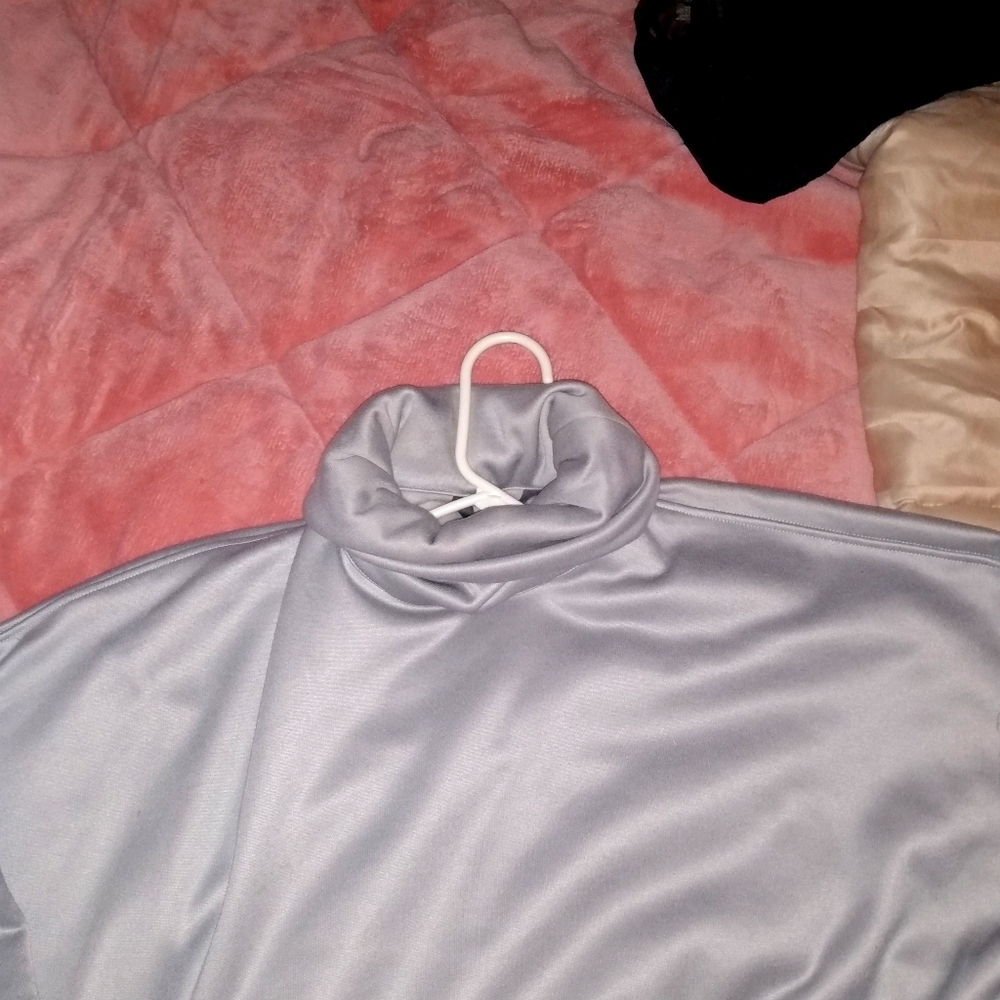 COPY - Woman's sweat shirt with pockets